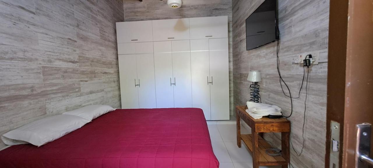 Granados Bed & Breakfast Асунсион Екстериор снимка