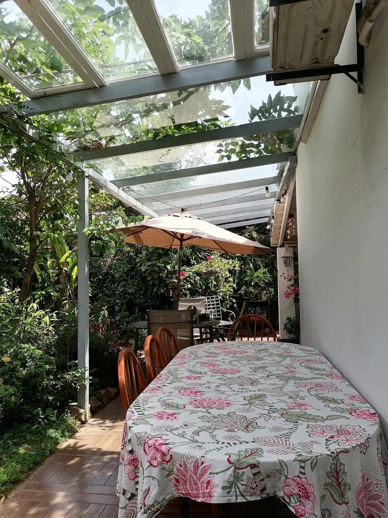 Granados Bed & Breakfast Асунсион Екстериор снимка