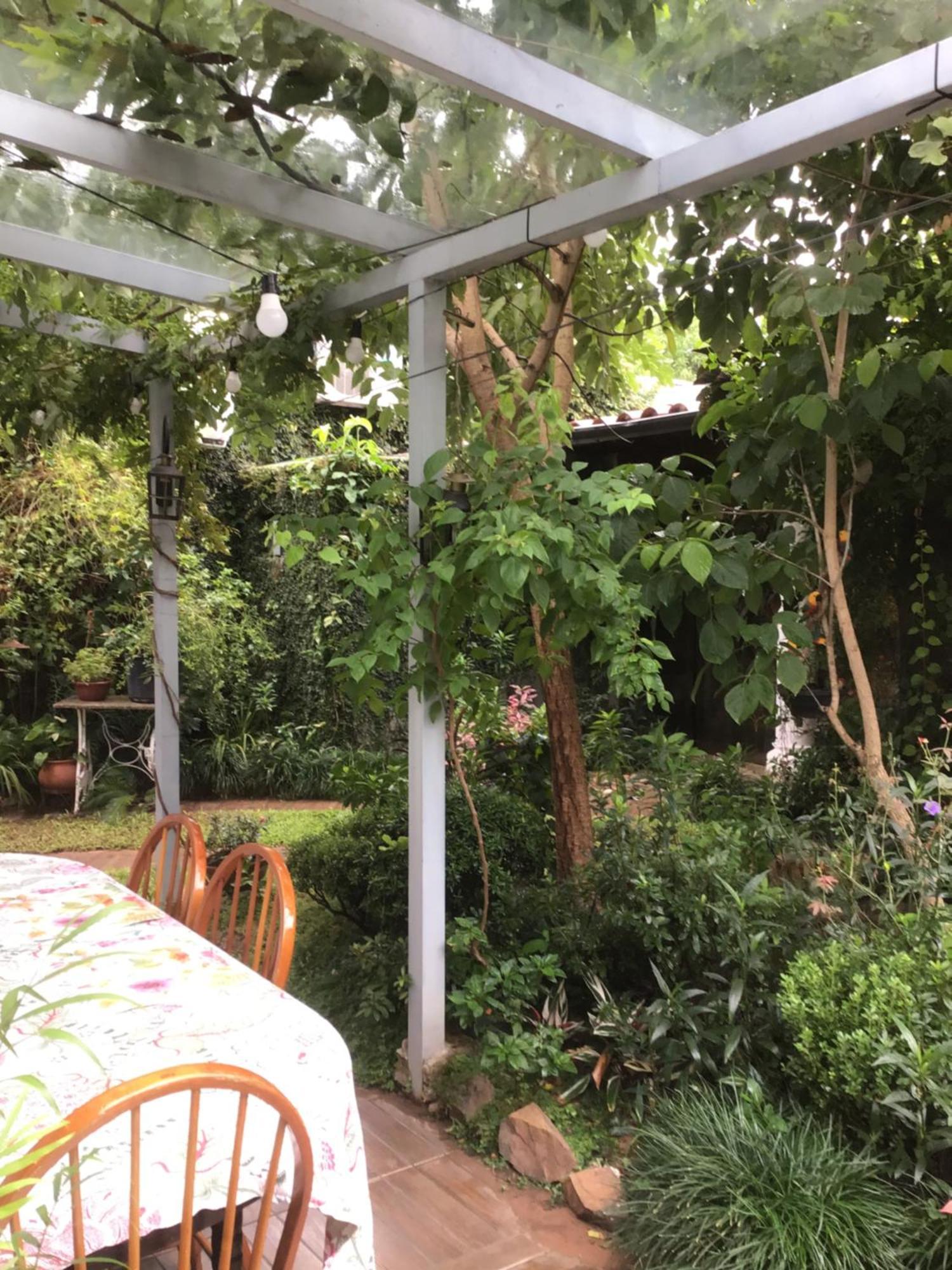 Granados Bed & Breakfast Асунсион Екстериор снимка