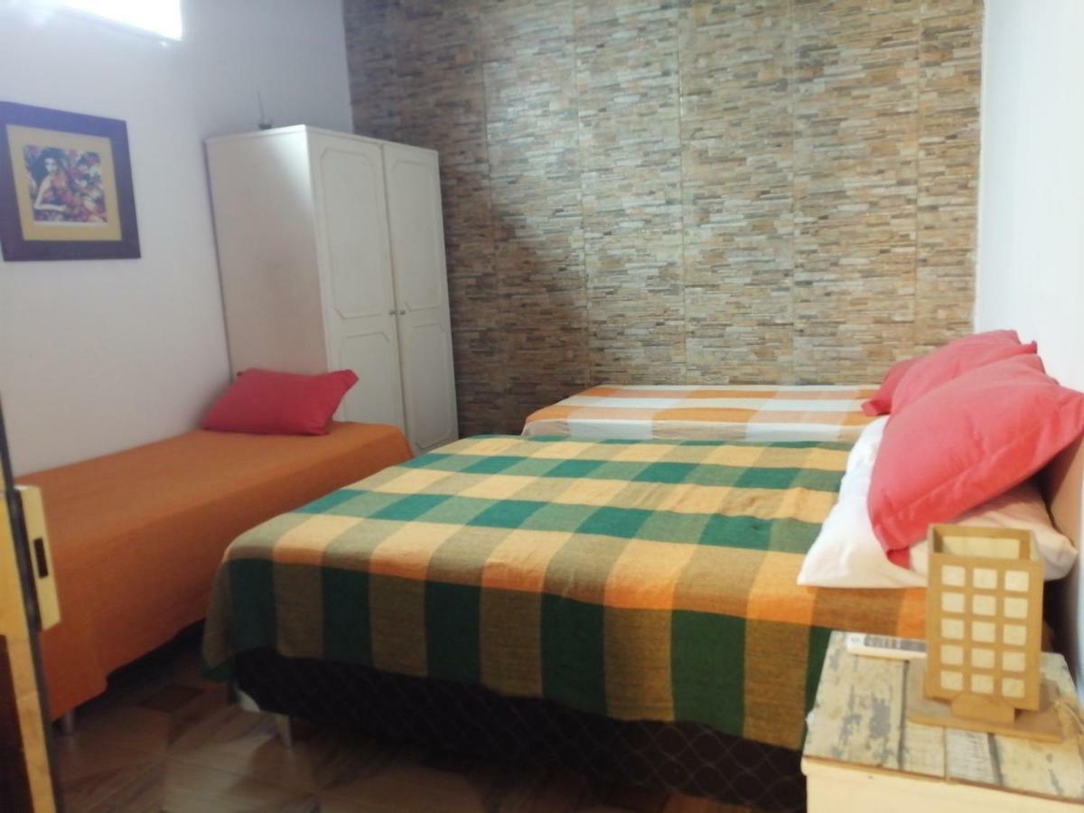 Granados Bed & Breakfast Асунсион Екстериор снимка